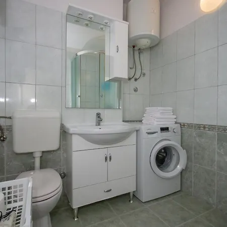 Apartament Pajdo *